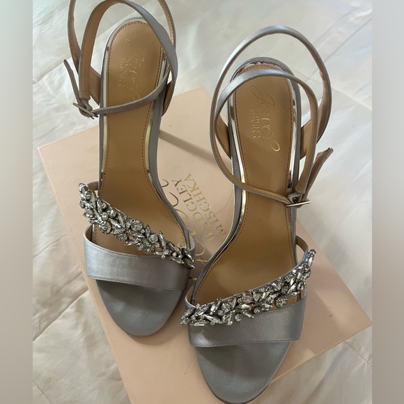 Jewel Badgley Mischka Merida Silver heels - Picture 6 of 7